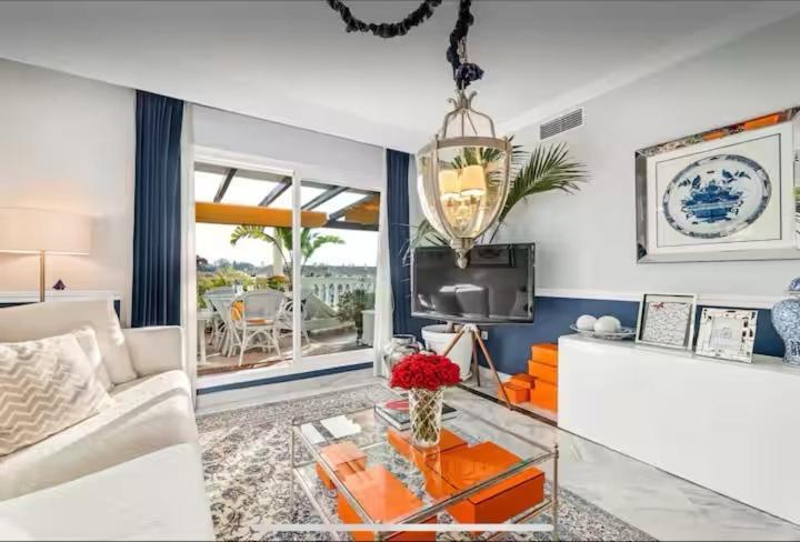 Apartamento C127 Luxurious Designer Walk To Puerto Banus Marbella