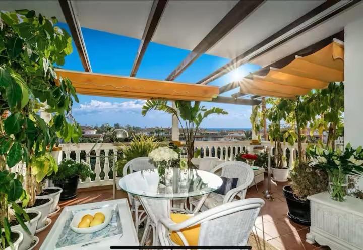 C127 Luxurious Designer Walk To Puerto Banus Apartamento